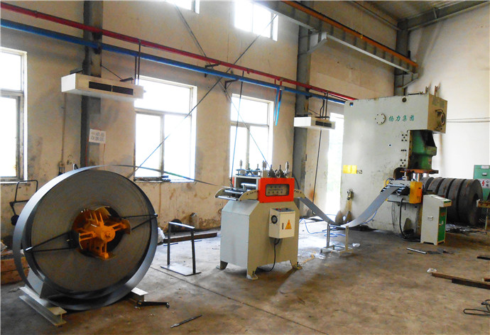 口罩鼻梁條設備，自動材料架