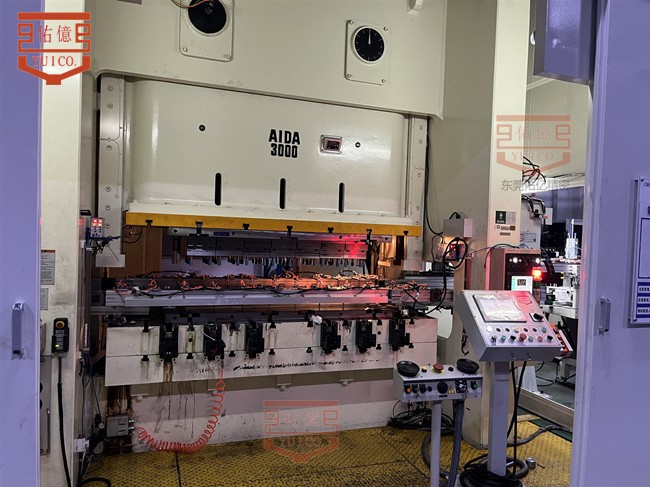 如何選擇合適的三次元機(jī)械手？