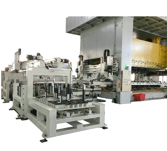 沖床三次元機械手在汽車零部件多工序沖壓中起到哪些作用？