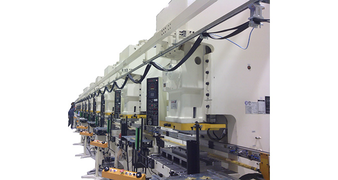 如何準(zhǔn)確選擇高性能沖壓機(jī)械手？